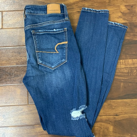 American Eagle Distressed Skinny Jeans - Picture 2 of 7